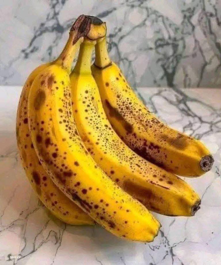 I medici rivelano cosa succede mangiando banane... 👇
