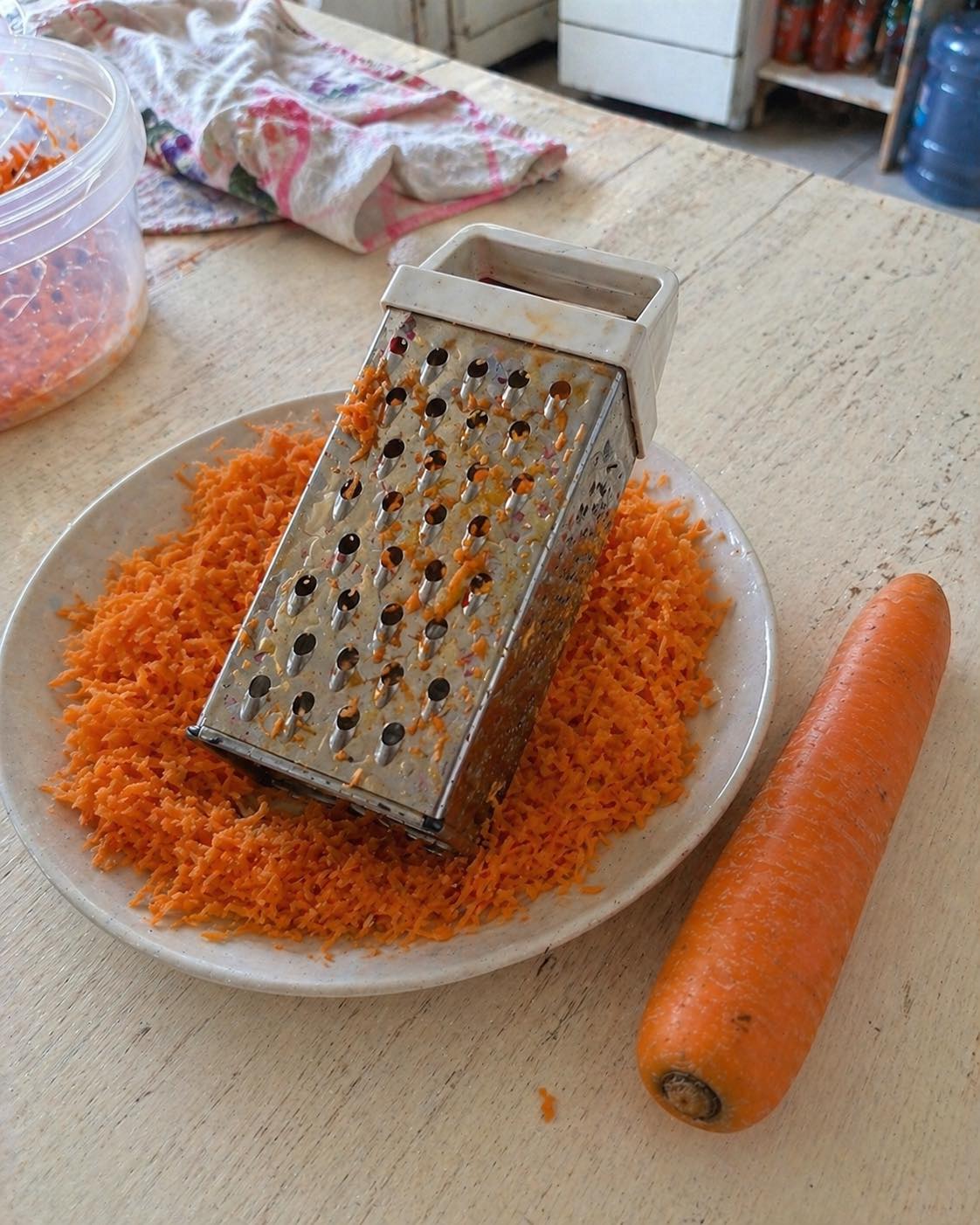 I medici rivelano cosa succede se mangi carote crude nell'insalata…