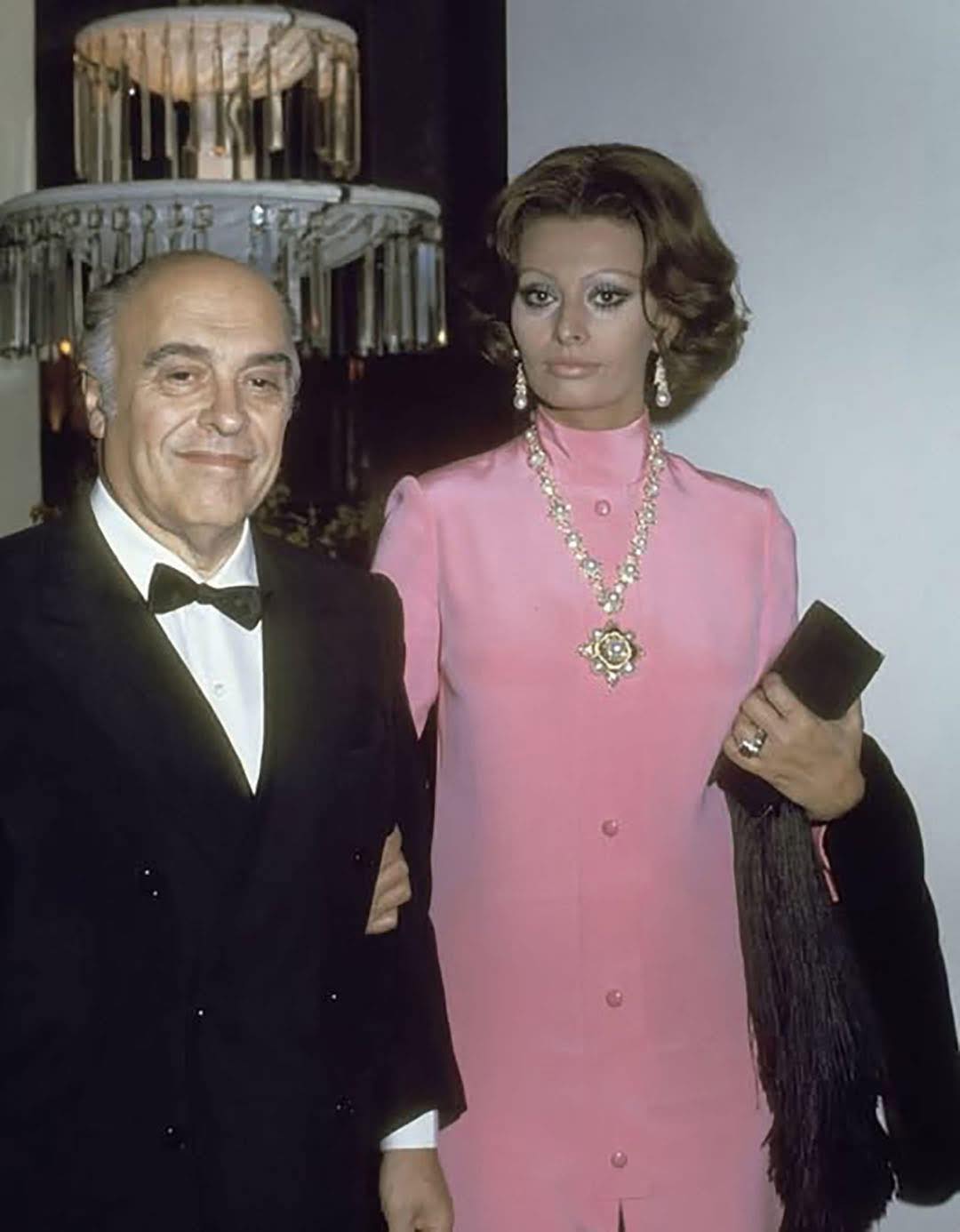 Il figlio di Sophia Loren svela il segreto dietro l'amore duraturo tra sua madre e Carlo Ponti